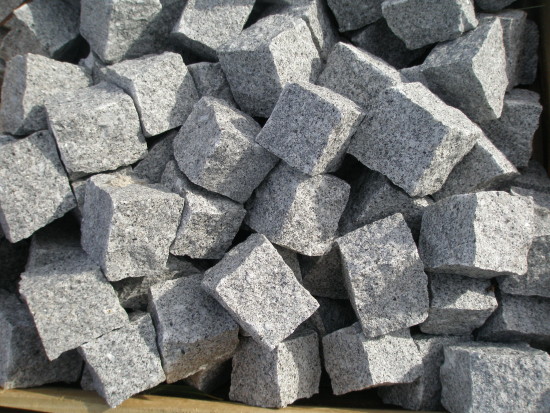 Granite setts 100mm x 100mm x 100mm, Silver Grey 