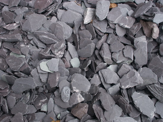 Blue Slate Chippings 20mm