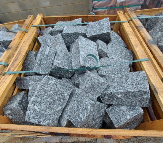 Granite Setts 200mm x 150mm x 100mm Silver Grey