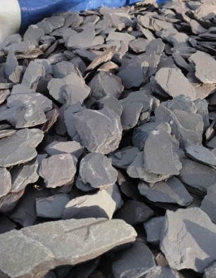 Blue Slate Chippings 40mm Managers Special