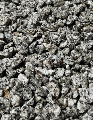 Cornish Spar Chippings 20mm 