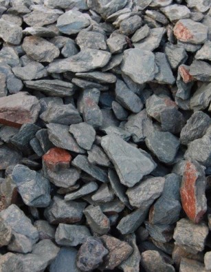 Green Slate Chippings 40mm